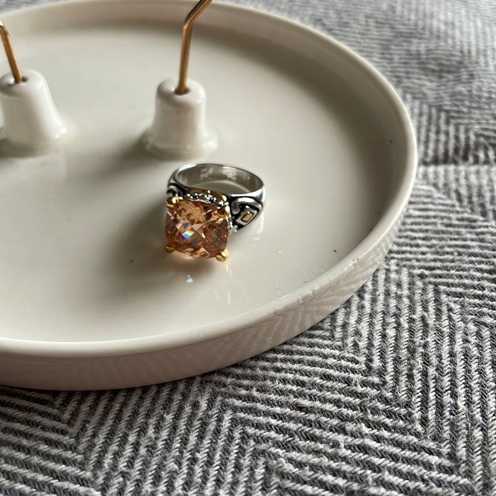 Park Lane ring, size 6